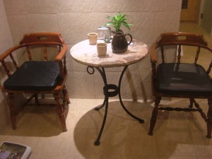 ロッカー室にもお茶の用意。