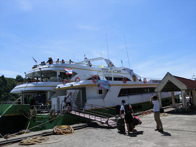 ラッサダ港 ( RASSADA PIER )