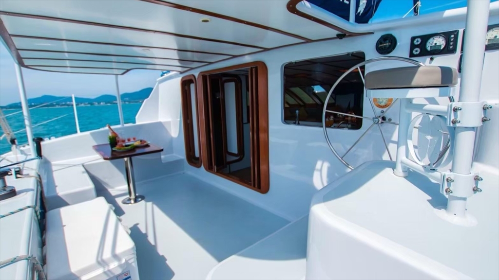 Coral Banana カタマラン