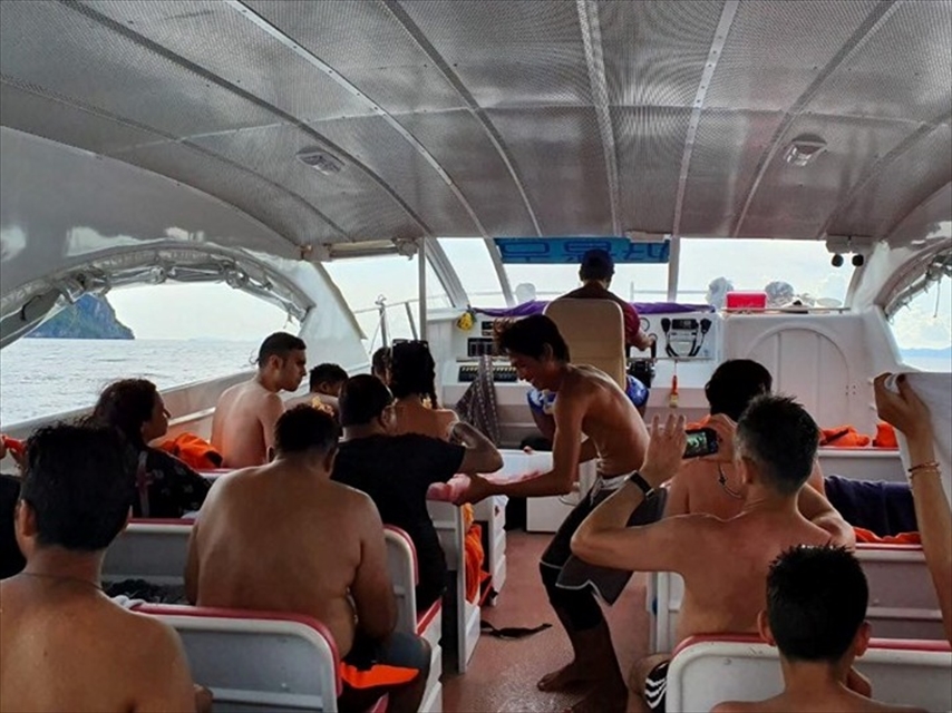 カタマランで行く ピピ島+バンブー島+マイトン島ツアー