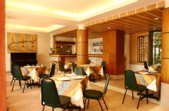 �p�g�� �O���[���}�E���e�� / Patong Green Mountain