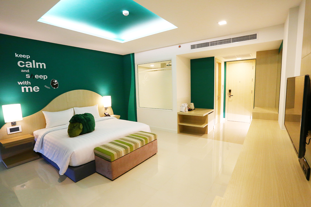 X[v EBY ~[ fUC ze@pg / Sleep with me desigh hotel @ patong