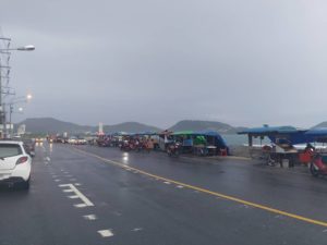 プーケット島・カリムビーチの屋台街