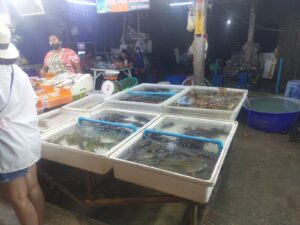 2022年03月12日のラワイ シーフードマーケット ( RAWAI SEAFOOD MARKET)の風景