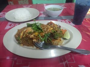Nim Jaan Yai Baanmom / パトンビーチのローカルレストラン