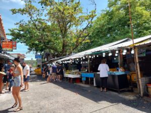 最近のラワイ シーフードマーケット ( RAWAI SEAFOOD MARKET)の風景　