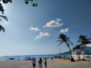 2023年03月17日のプーケット島・パトンビーチの風景