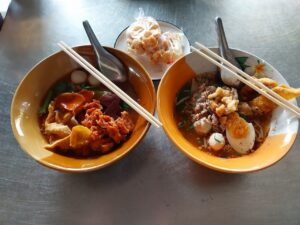 Young Yen Ta Fo Restaurant / เยาว์ เย็นตาโพ　( ヤンイエンタフォ ) / プーケットタウンのレストラン)