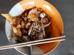 Young Yen Ta Fo Restaurant / เยาว์ เย็นตาโพ　( ヤンイエンタフォ ) / プーケットタウンのレストラン)