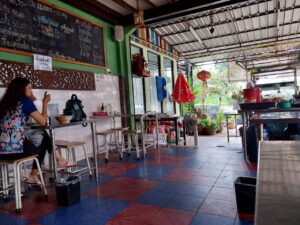 Young Yen Ta Fo Restaurant / เยาว์ เย็นตาโพ　( ヤンイエンタフォ ) / プーケットタウンのレストラン)