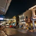 プーケット島・プーケットタウン(Thalang RD,Soi Rommani)・夜の風景