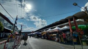 ガゼート市場 (Kaset Market)