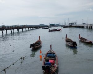 最近のプーケット島・シャロン湾の風景