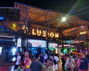 2023年08月14日・プーケット島・パトンビーチ・バングラ通りの風景