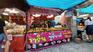 Por Tor Festival in Phuket Town (プーケットタウンの中華式お祭り) の風景その2