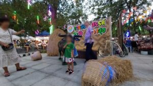 Children & Old eaged Fair / プーケット島・Sri Phuwanat Parkのナイトマーケット