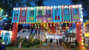 サパンヒンのナイトマーケット( Otop Fair & Loy Krathong @ Saphanhin ) / 11月27日まで
