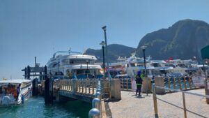 最近のピピ島・トンサイベイの風景をお届けします