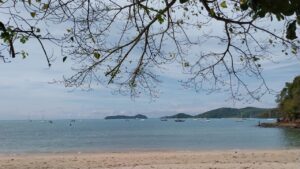 アオヨン ビーチ ( Ao Yon Beach )