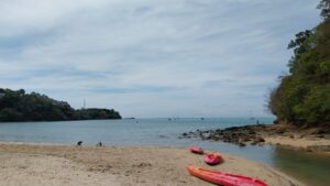 アオヨン ビーチ ( Ao Yon Beach )