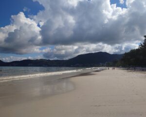 2024年08月15日・プーケット島・パトンビーチ・朝の風景
