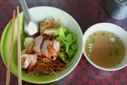 ペー ティアオ ヌードル (Pae-Teaw Noodle / หมี่แป๊ะเถว )/ プーケットタウンのレストラン