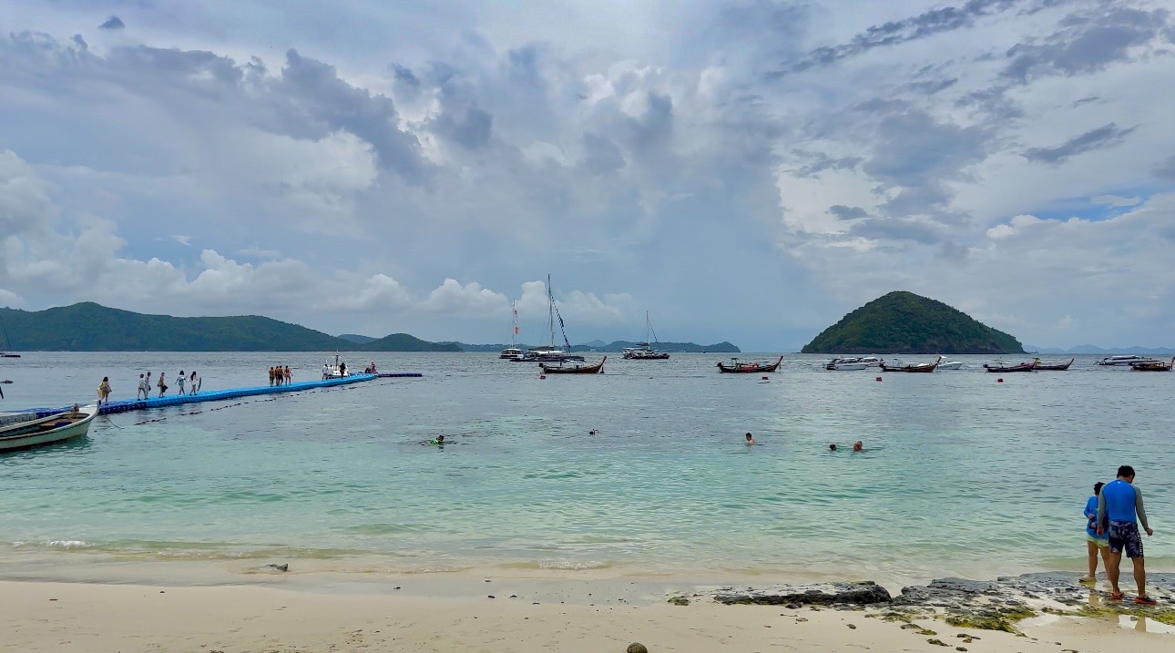 2025年05月11日・コーラル島 ( バナナビーチ ) の風景