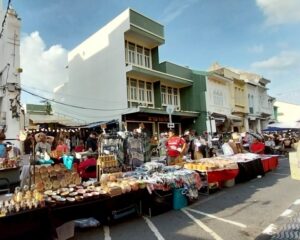 2025年06月15日・プーケット島・オールドタウン・サンデーナイトマーケットの風景
